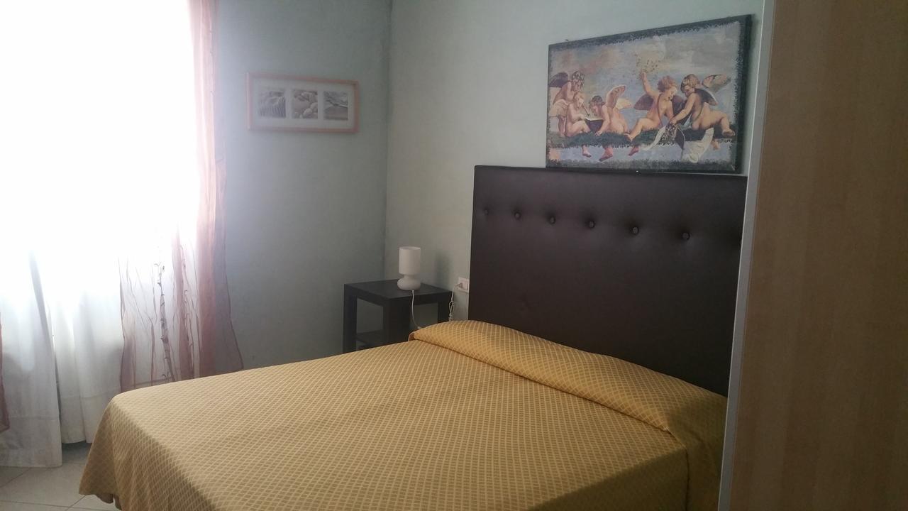 Hotel ILLI Marina di Massa Buitenkant foto