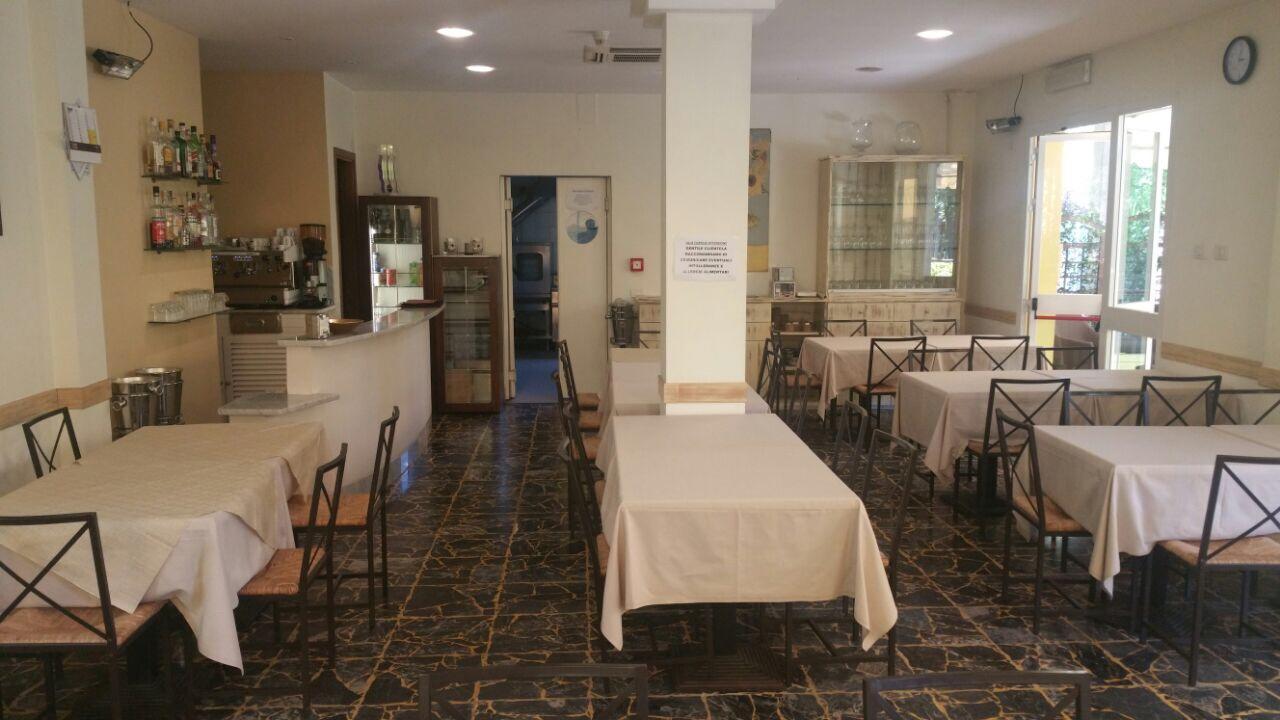 Hotel ILLI Marina di Massa Buitenkant foto