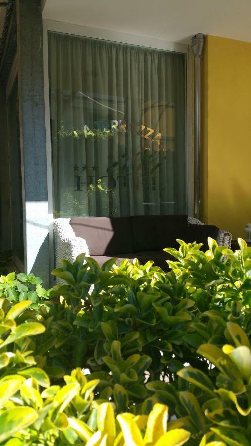 Hotel ILLI Marina di Massa Buitenkant foto